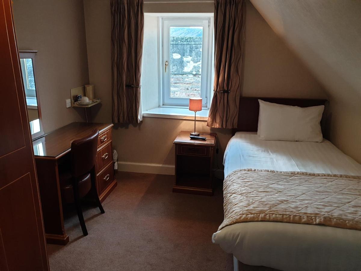 Commercial Hotel アルネス エクステリア 写真