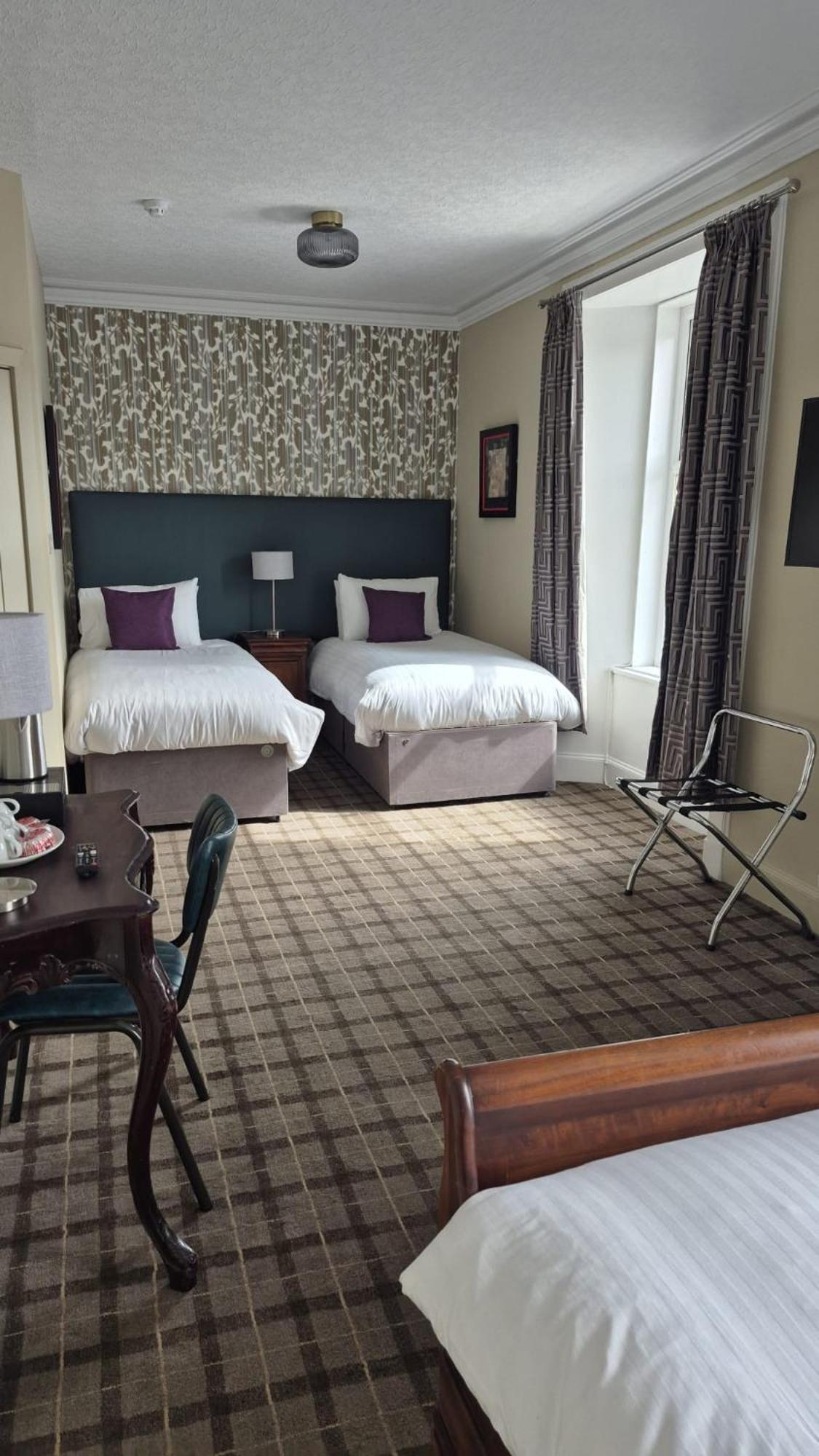 Commercial Hotel アルネス エクステリア 写真